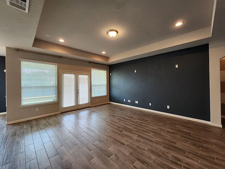 338 Oak Creek Way — Photo 17