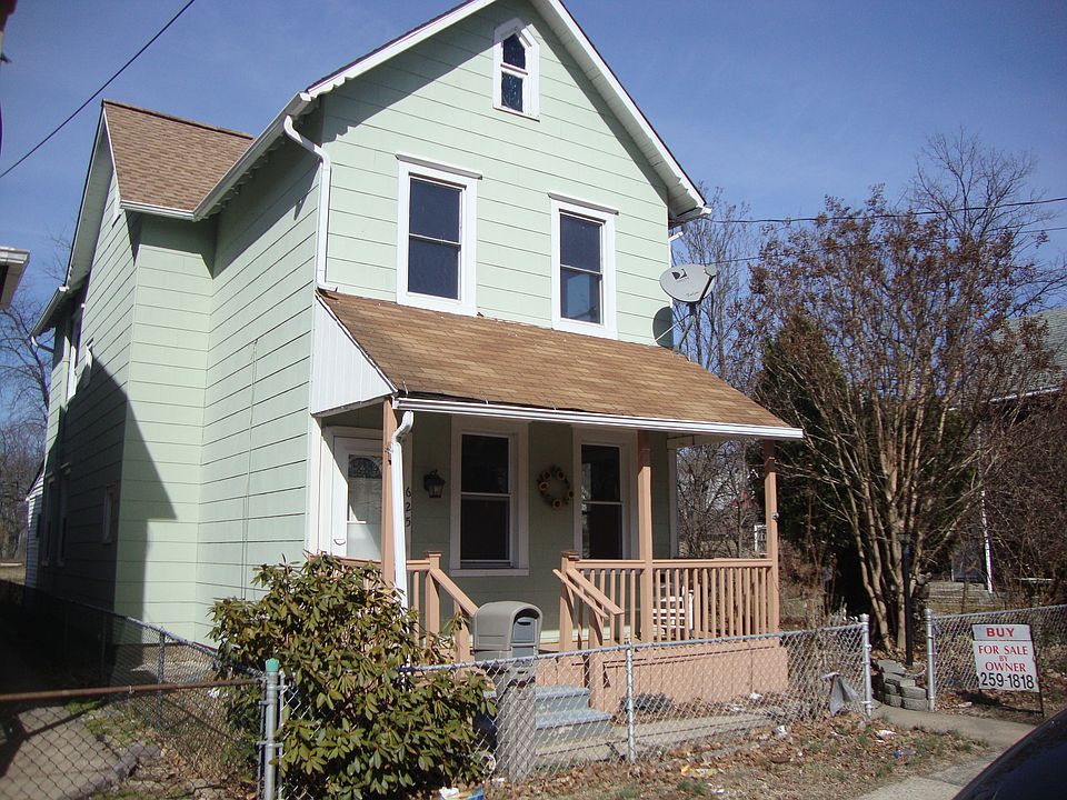 Large Country Colonial