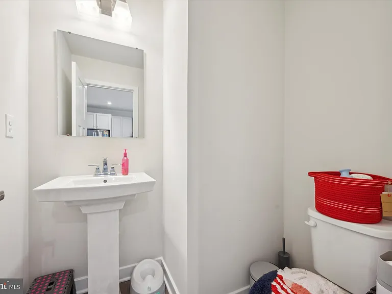 8036 Milltown Cir — Photo 6