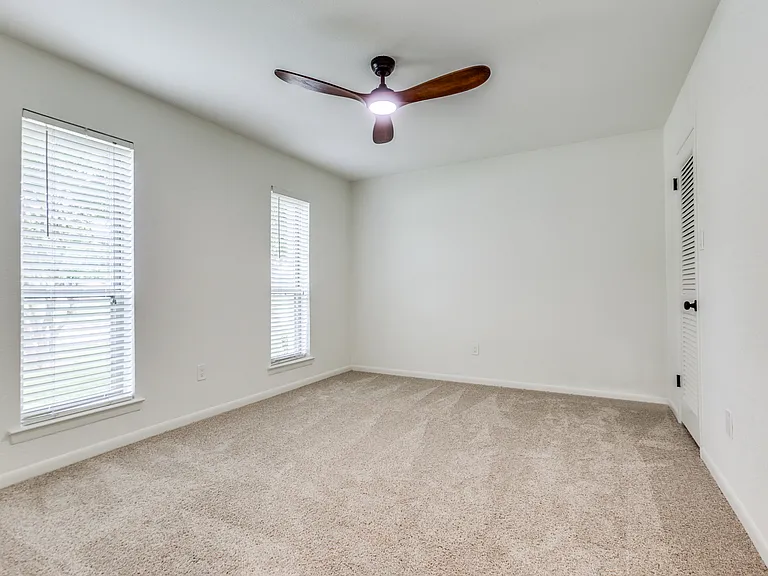 1213 Mill Valley Dr — Photo 13