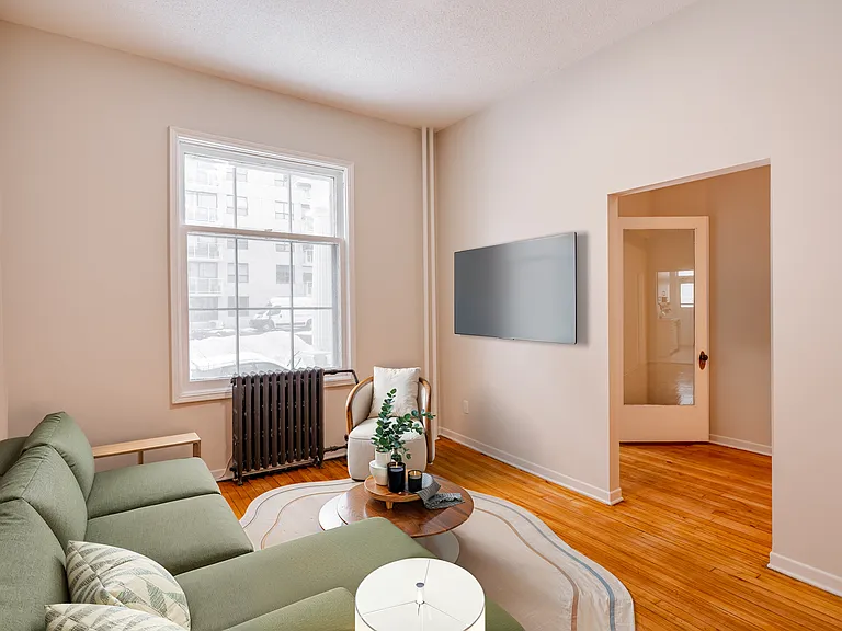 120 Wurtemburg St — Photo 26