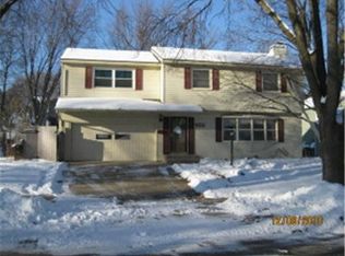 1211 30th St NW, Rochester, MN 55901