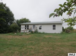 8498 Wolf Lake Rd, Brooklyn, MI 49230