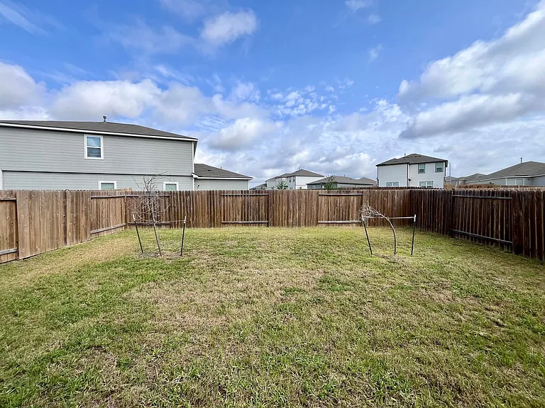 2927 Gastonian Ml — Photo 14
