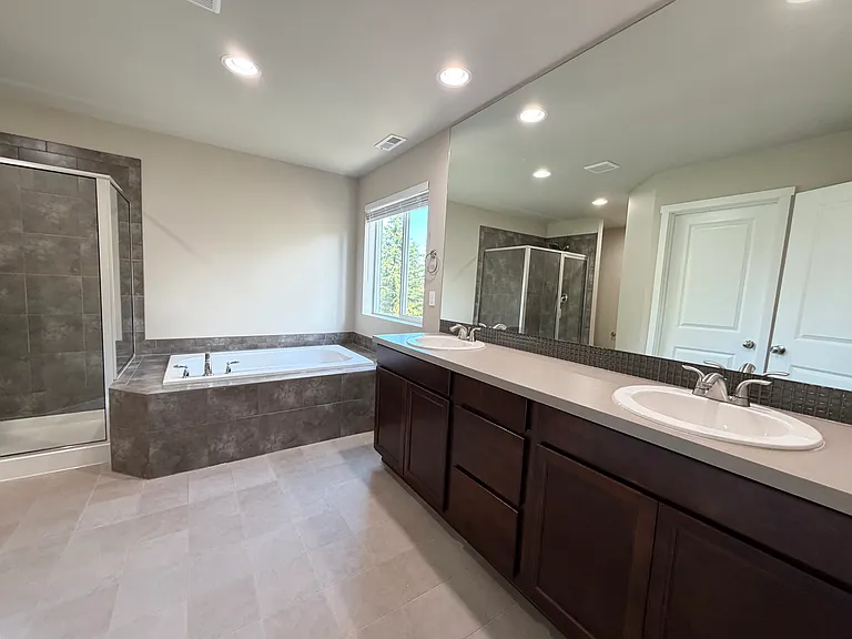 9229 5th Dr SE — Photo 10