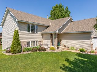 1824 Clearwater Rd, Waconia, MN 55387