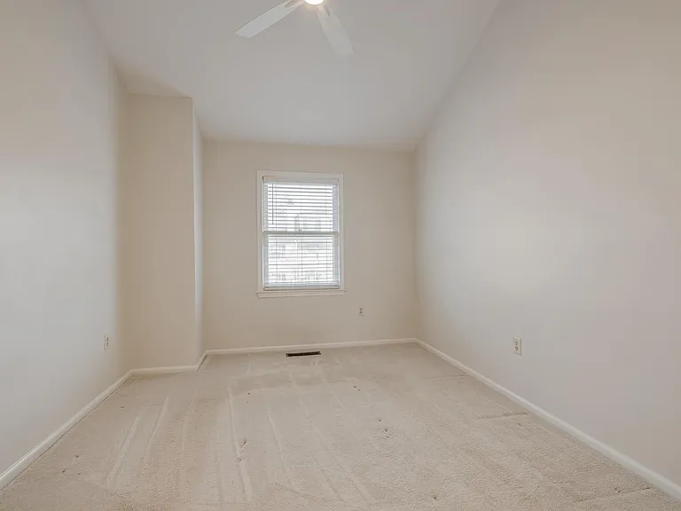 4119 11th Pl N — Photo 7