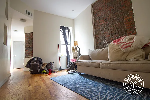 Rented by MySpaceNYC | media 1