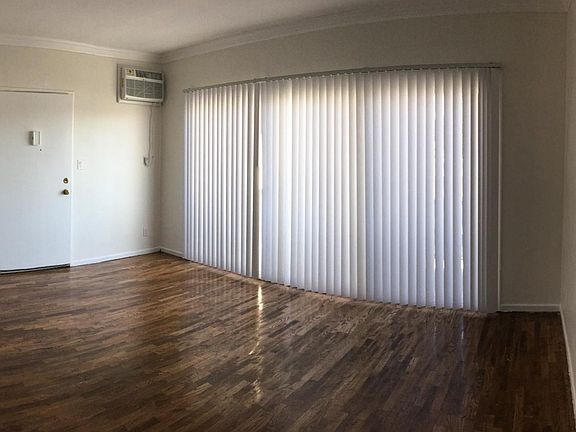 2nd image of 7607 Fountain Ave APT 17