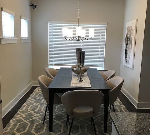 5th image of 3781 Oxford Cir