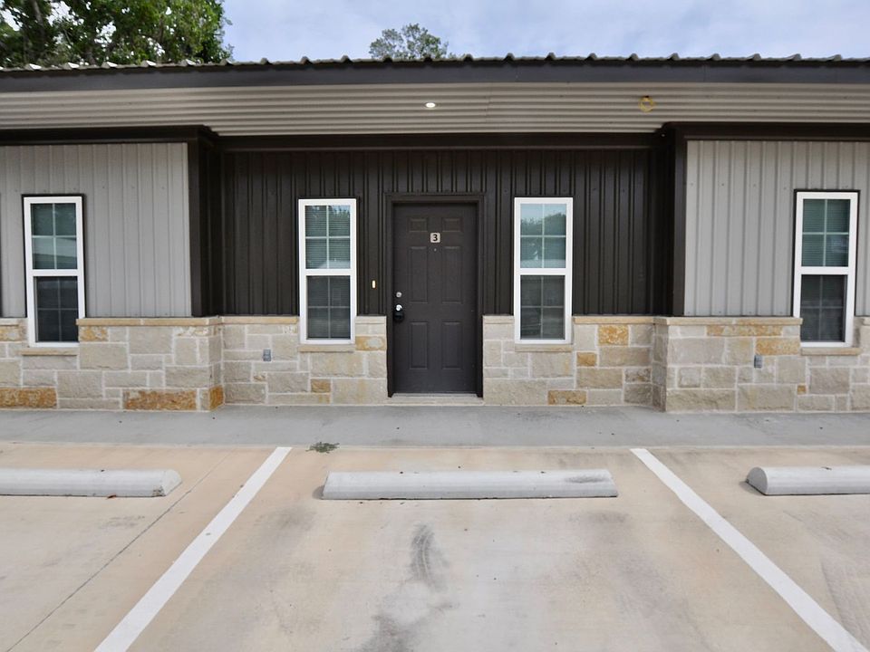 1st image of 215 Price Ln Unit 3