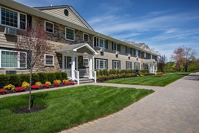 Fairfield At East Patchogue — Photo 4