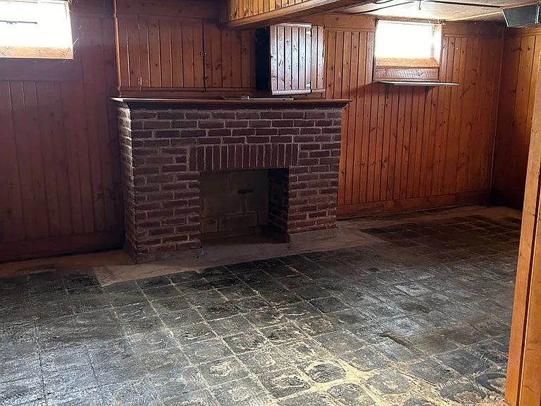 122 Steele Ave — Photo 11