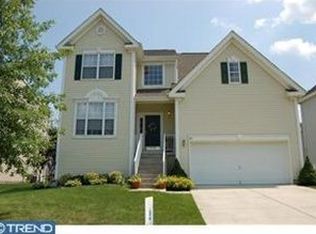 44 Stoneham Dr, Delran, NJ 08075