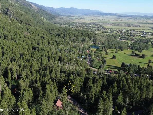 81 Redwood Rd, Thayne, WY 83127