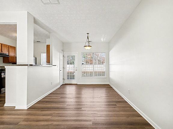 5th image of 2559 Walden Lake Dr #1