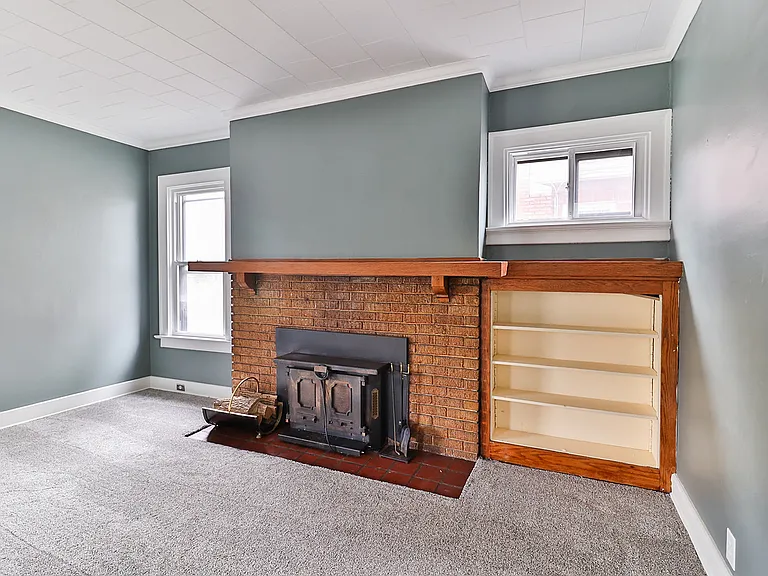 343 S Charles St — Photo 30