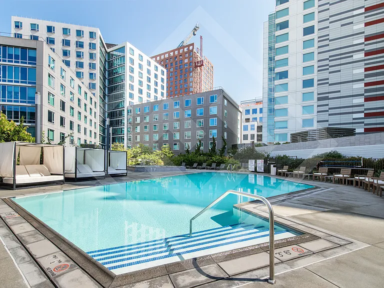 11O Channel St #2I4 — Photo 26