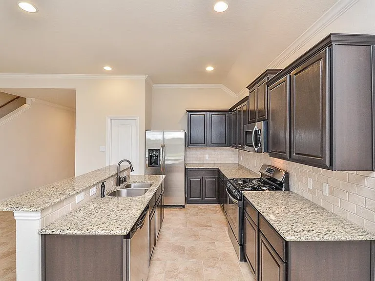 9411 Sparrow Creek Ct — Photo 12