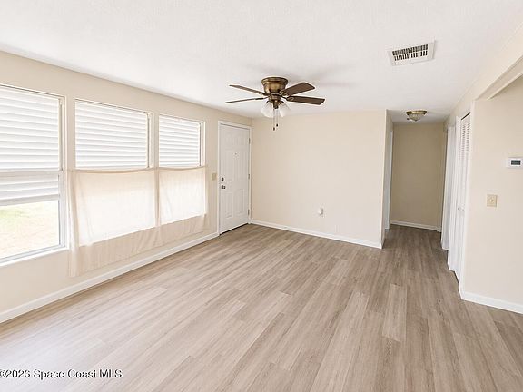 3rd image of 581 Borraclough Ave NW