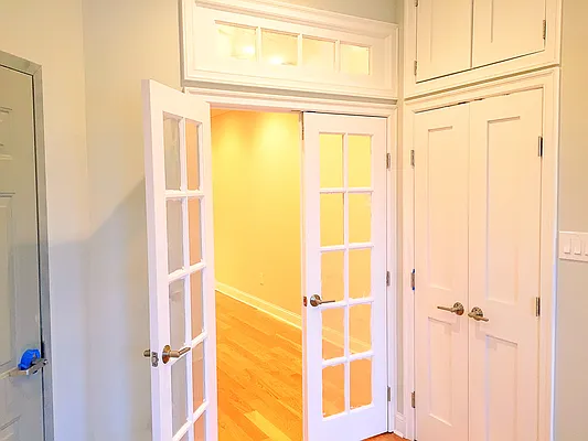 Rented by Rapid Realty Cobble Hill | media 48