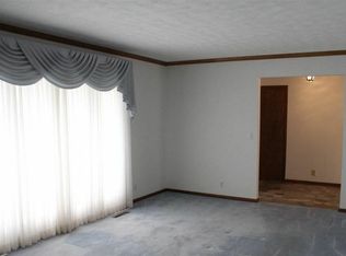 18105 6th St, Plattsmouth, NE 68048