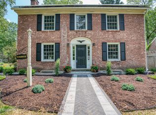 2 Darroch Rd, Delmar, NY 12054