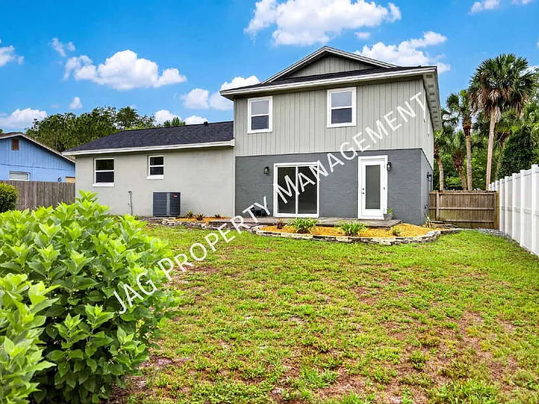 1046 Winter Springs Blvd — Photo 35