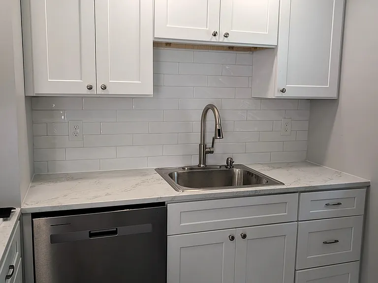 362 Highland Ave — Photo 5