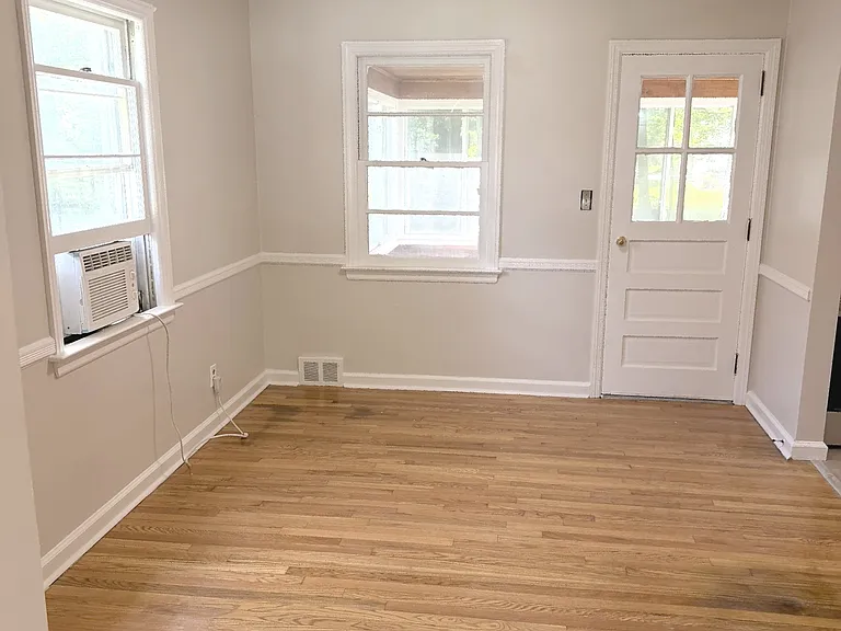 22 Springbrook Rd — Photo 9