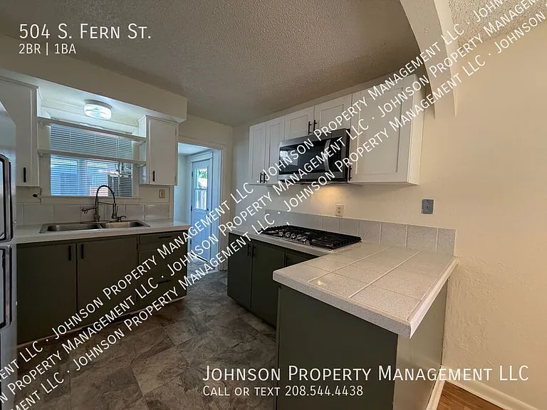 504 S Fern St — Photo 5