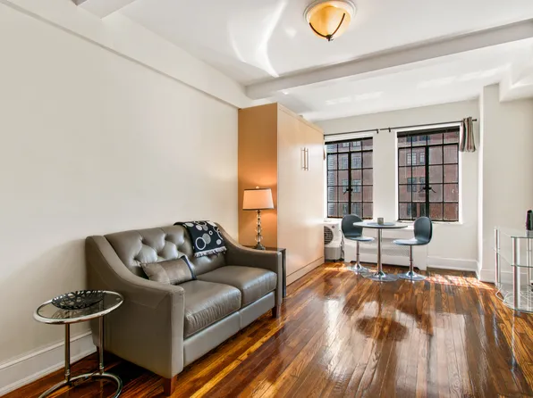 45 Tudor City Place image 1 of 11