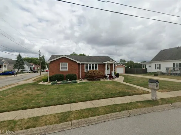 182 Powers Rd, Weirton, WV 26062