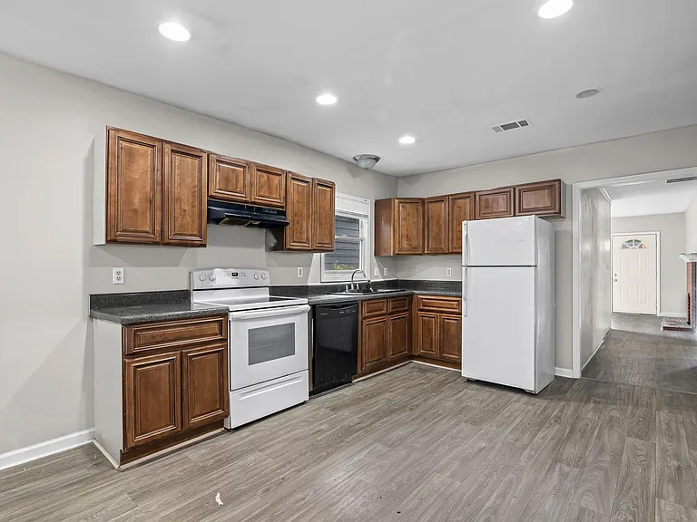 1005 Westmoor Dr NW #A — Photo 12