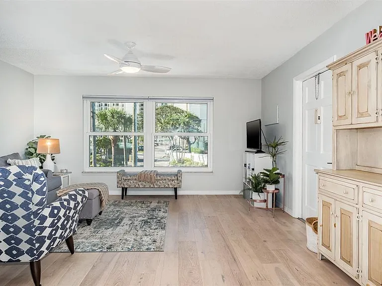 7151 Sunset Way #10 — Photo 9