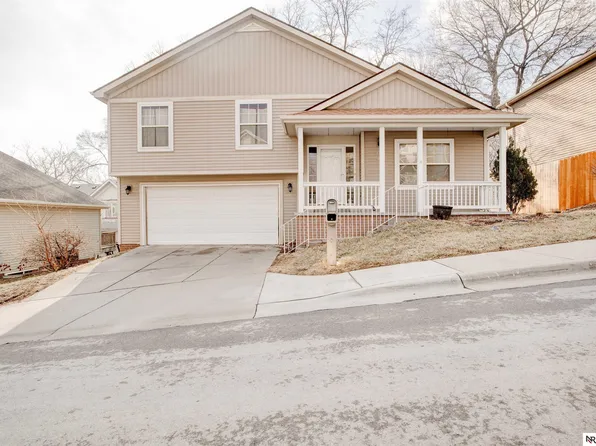 938 N 28th Ave, Omaha, NE 68131