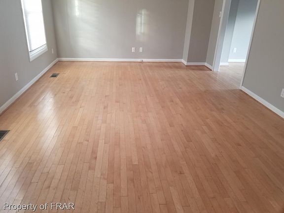 4th image of 3417 Lakeshore Dr