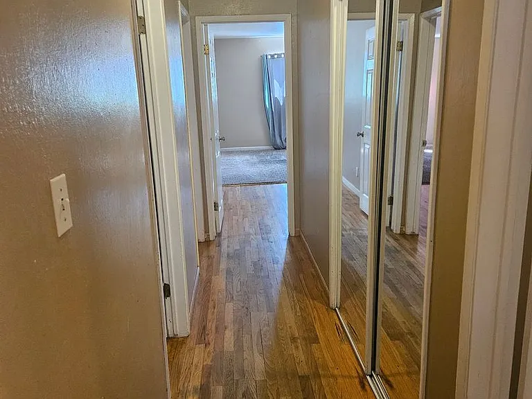 231 Galleron Way — Photo 8