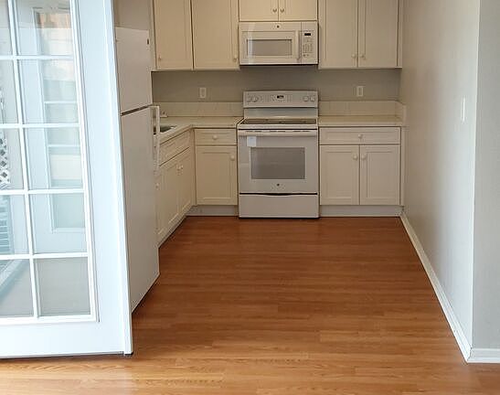3rd image of 11882 Ramona Ave