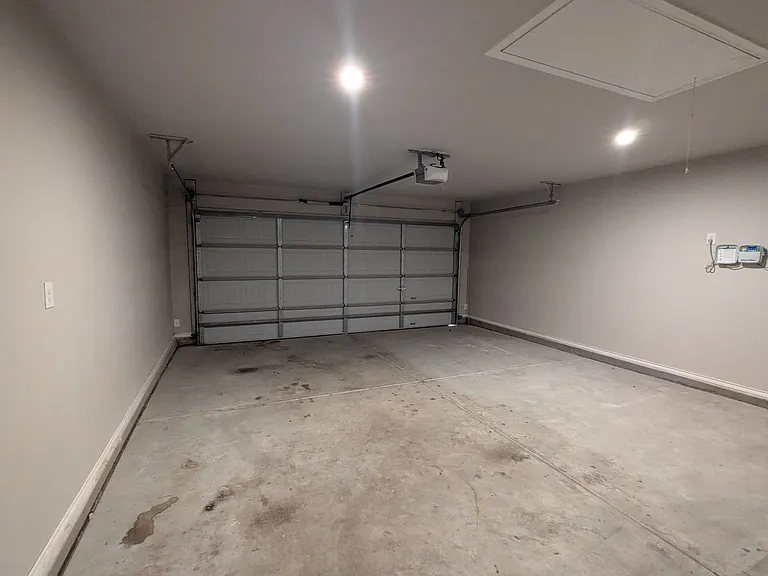 13311 Avenue V — Photo 22