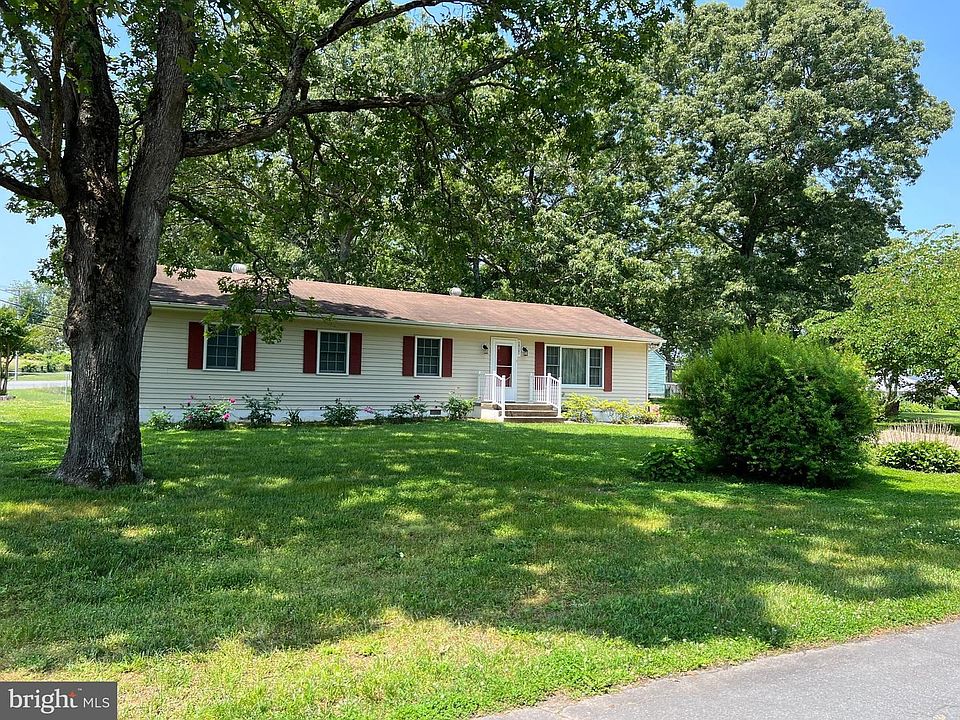 1st image of 23735 Hicks Dr