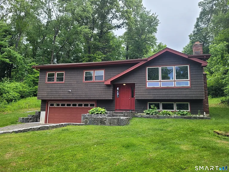 163 Candlewood Lake Rd — Photo 2