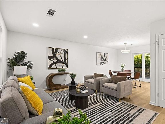 5th image of 3557 Foxtail Ct