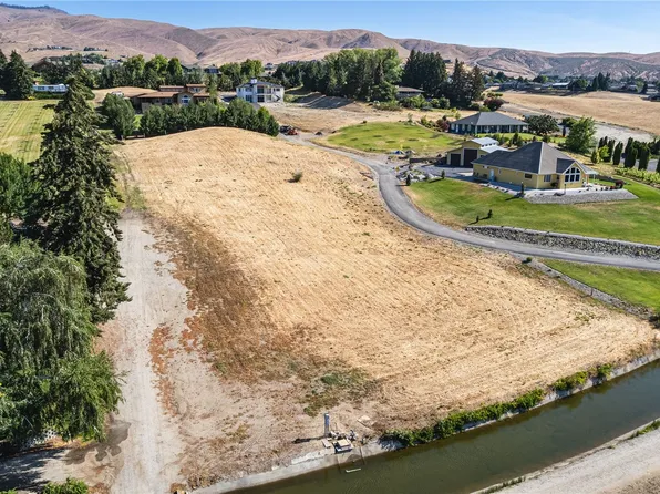 45 Tuscana Lane, Wenatchee, WA 98801