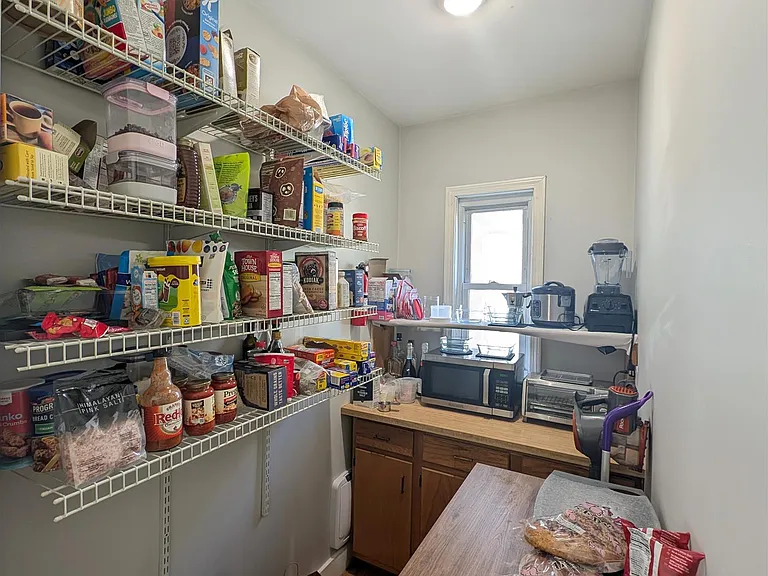 377 Highland Ave — Photo 6