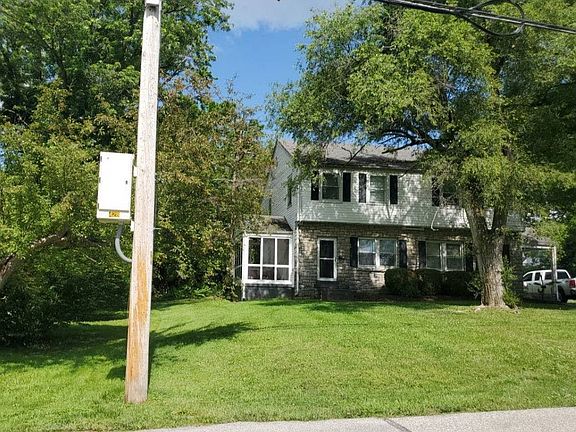 3rd image of 111-113 Birchwood Ave