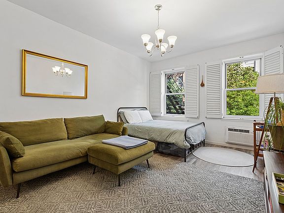 4th image of 330 E 83rd St APT 2G