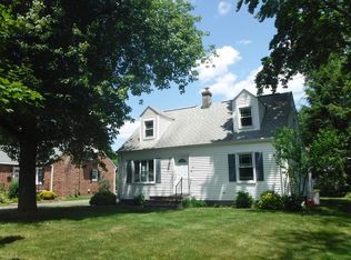 31 Virginia St, Agawam, MA 01001