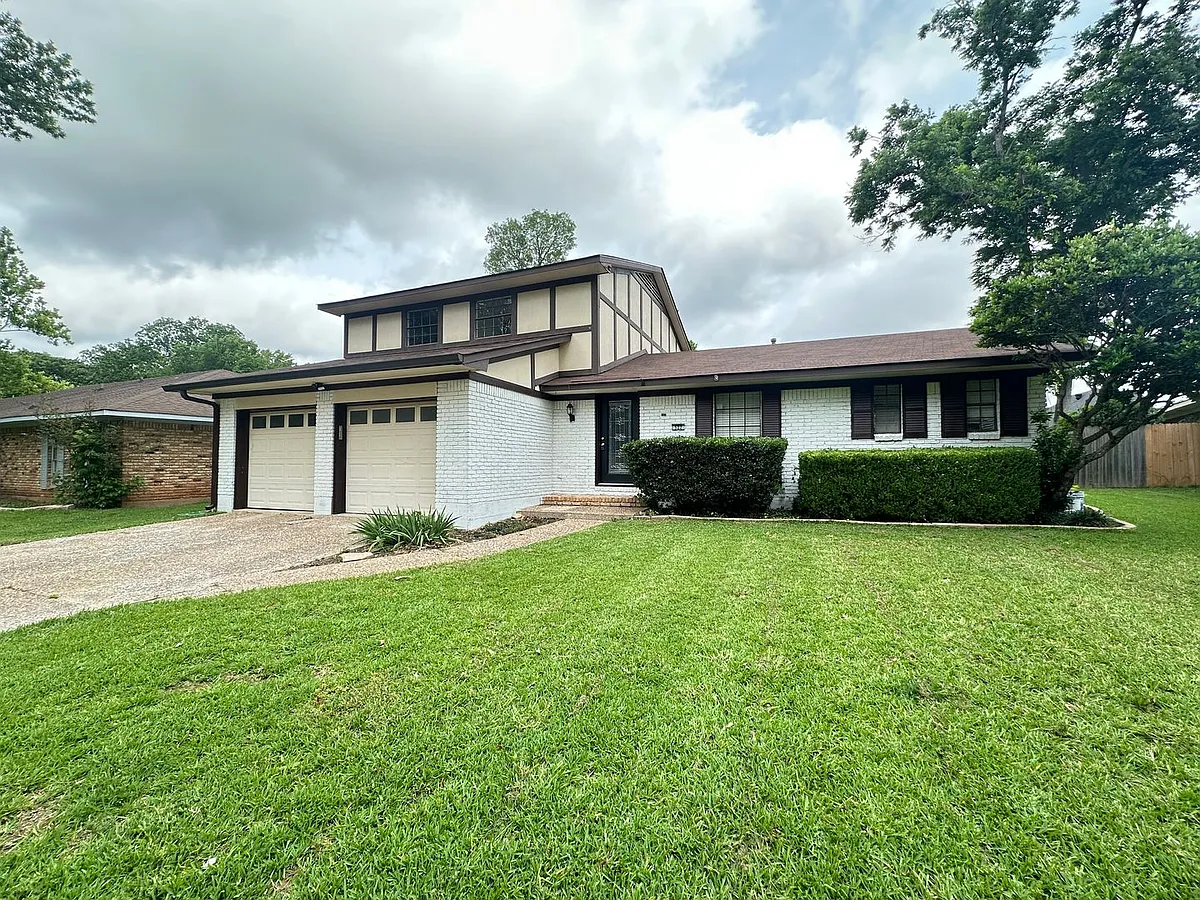 Building Photo - 522 S Dresden Ct