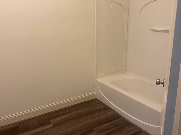 4th image of 1135 Chestnut St